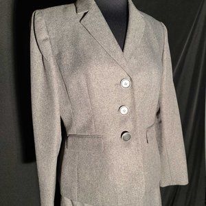 Le Suit Gray Pant Suit